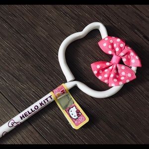 HELLO KITTY-NWT HK Shaped Pen with Bow